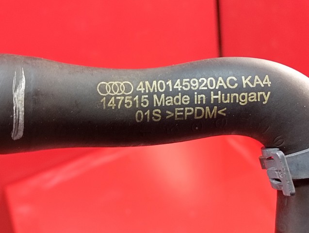 VAG 4M0145920AC Шланг (патрубок) системы охлаждения в наличии Житомир