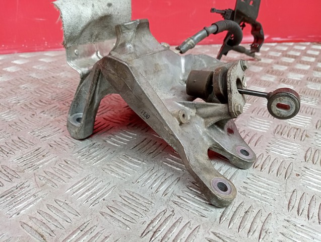 4M0199307AF VAG Кронштейн подушки (опоры) двигателя левой купить в Кривой Рог