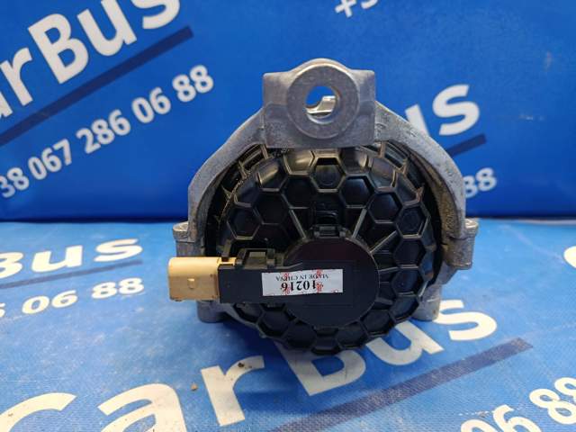 Подушка двигателя 4M0199372FE VAG