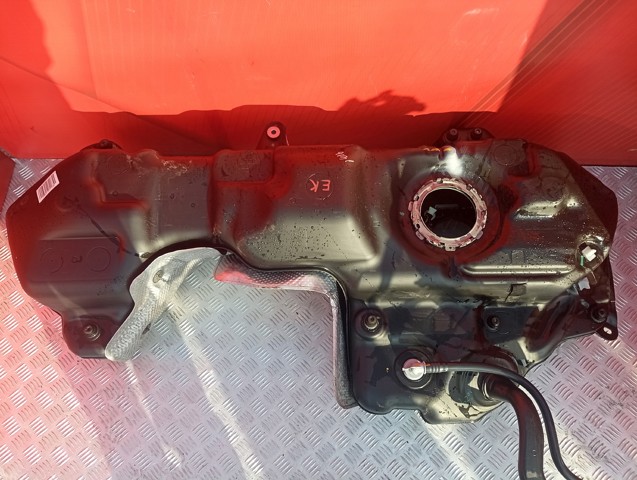 VAG 4M0201060CF Бак топливный в наличии Тернополь