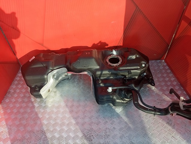 Бензобак 4M0201060CF VAG