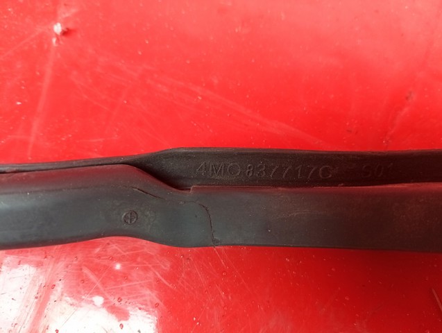 4M0837717C VAG купить в Кривой Рог