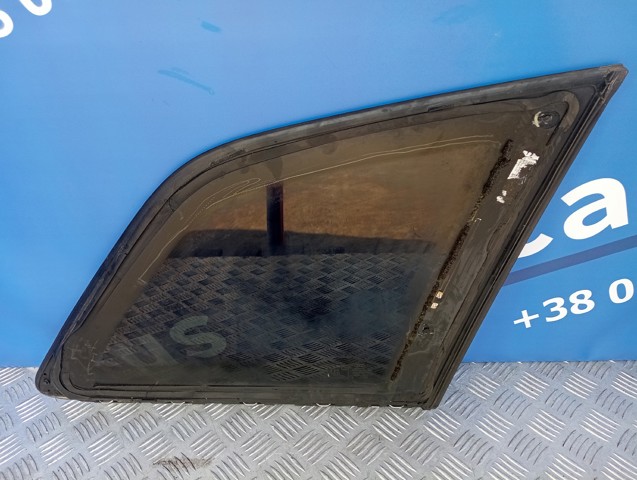 Стекло багажного отсека, левое 4M0845297B VAG