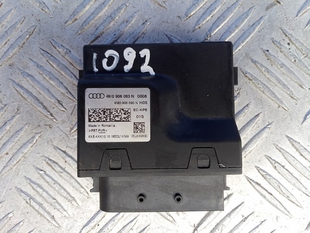 Блок управления топливного насоса 4M0906093N VAG