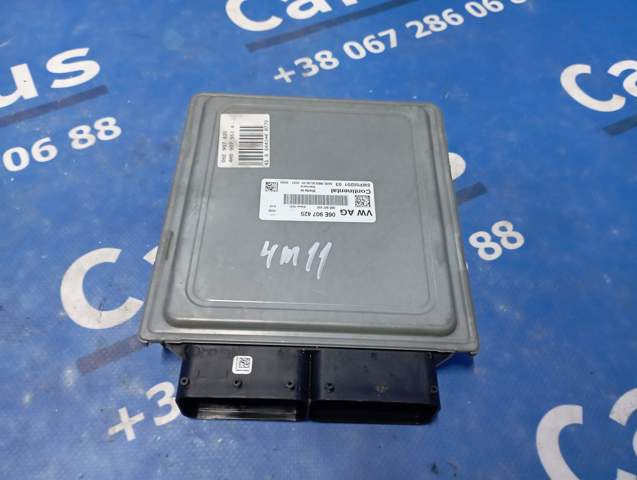 Компьютер двигателя 4M0907551A4M0 VAG