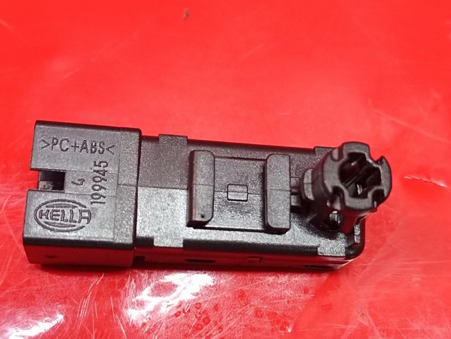 VAG 4M0947355J в наличии Киев