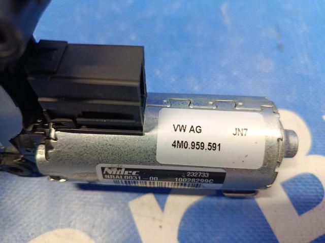 VAG 4M0959591 Мотор привода люка в наличии Винница