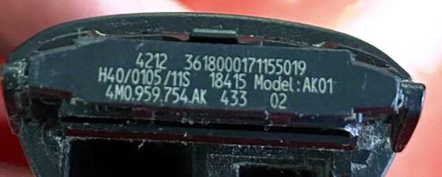 VAG 4M0959754AKTKE Ключ замка зажигания  в наличии Запорожье