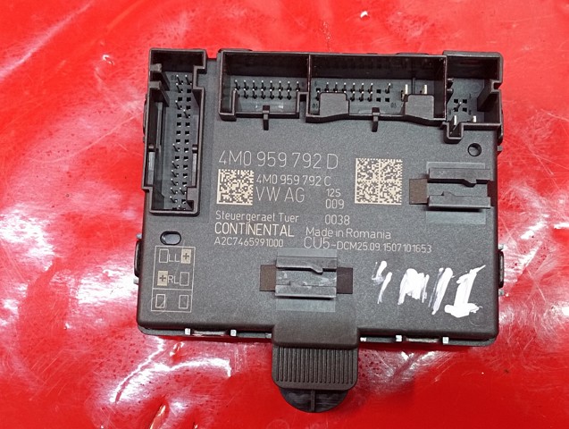 Блок комфорта передней двери 4M0959792G VAG