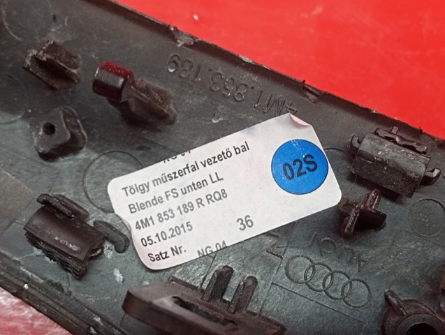 4M1853189 Молдинг (накладка) приборной панели "торпедо" левый купить Киев
