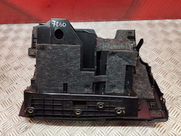 VAG 4M1857035D24A Ящик перчаточный (бардачок) в наличии Полтава