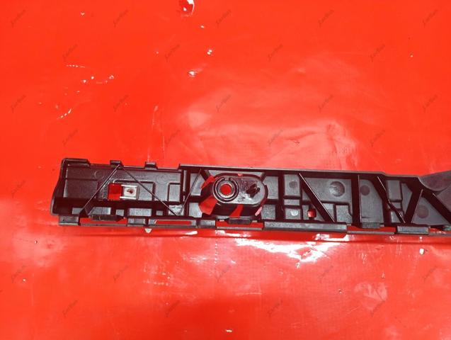 BMW 51127239884 Кронштейн бампера заднего правый в наличии Ирпень