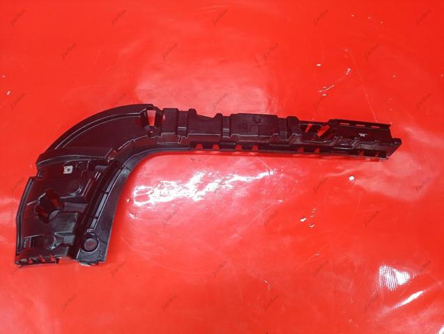 Правый кронштейн заднего бампера 51127239884 BMW