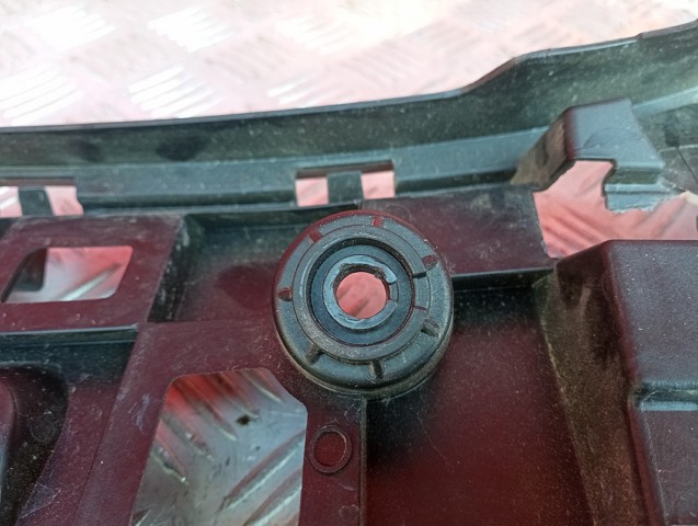 BMW 51128069246 Кронштейн бампера заднего правый в наличии Павлоград