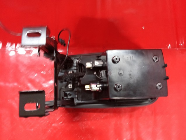 51169204246 BMW Крышка подлокотника купить в Кривой Рог