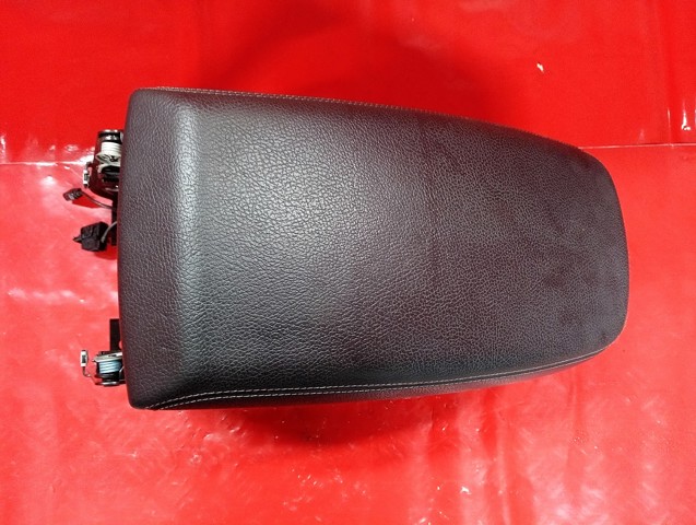 Крышка подлокотника 51169204246 BMW