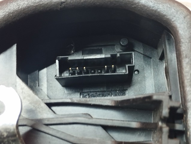 51217318423 BMW Замок водительской двери купить в Харьков