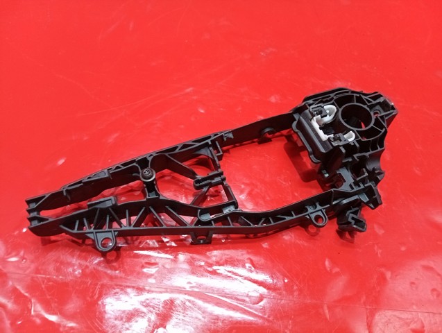 51217401209 BMW Держатель наружной ручки двери задней левой купить в Одесса