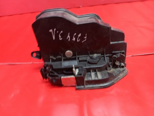 Замок двери задней левой 51227276673 BMW