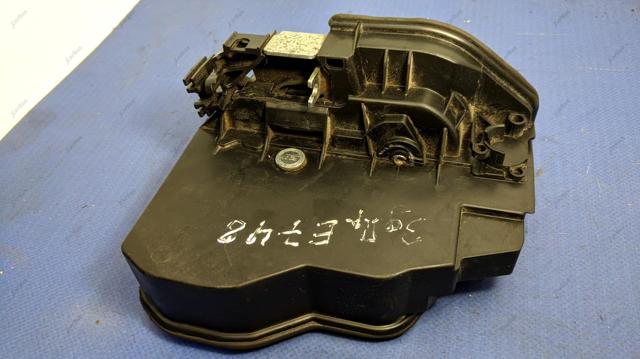 51227276686 BMW Замок двери задней правой купить в Киев