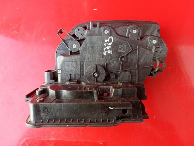 Замок задней двери, правой 51227281942 BMW