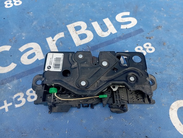 Замок и ручка двери задка 51247357112 BMW