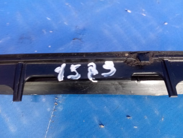 51317258188 BMW Молдинг лобового стекла правый купить в Тернополь