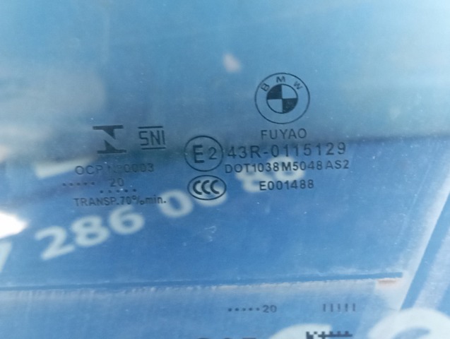 Окно (передней двери) двери 51337430937 BMW