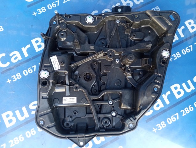  Механизм стеклоподъемника правой задней двери 51337487088 BMW
