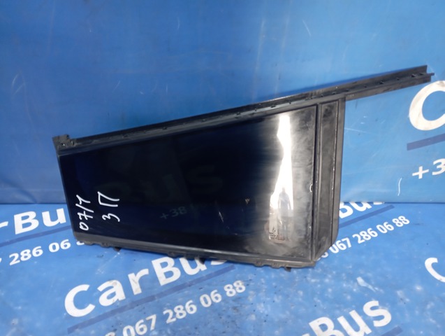Стекло угловое двери задней 51357444114 BMW