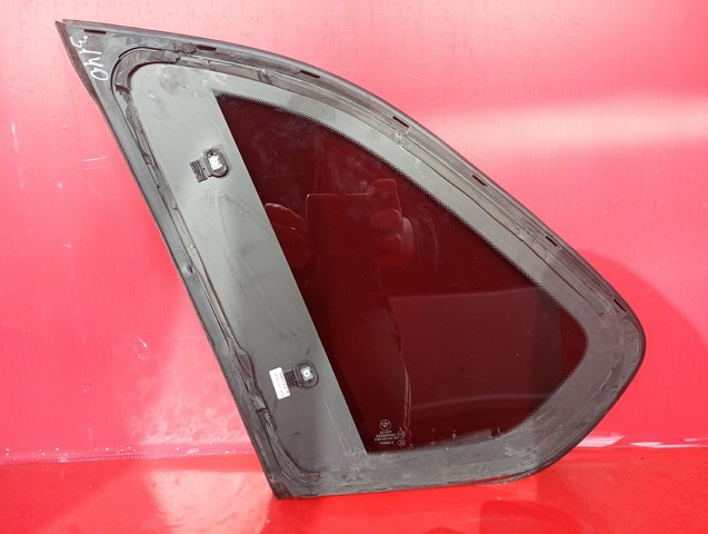 51377305771 BMW Стекло кузова (багажного отсека) левое купить в Полтава