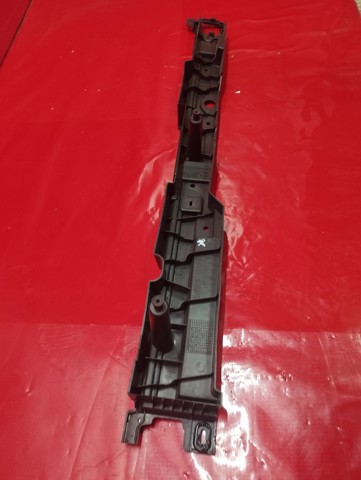 51477145914 BMW Кронштейн бампера переднего правый купить в Сумы