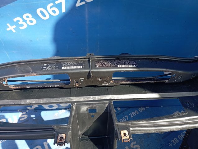BMW 51647058594 Рамка радиатора в наличии Полтава