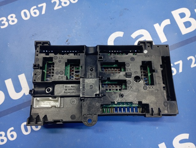 61148706212 BMW Блок предохранителей задний салонный купить в Кривой Рог