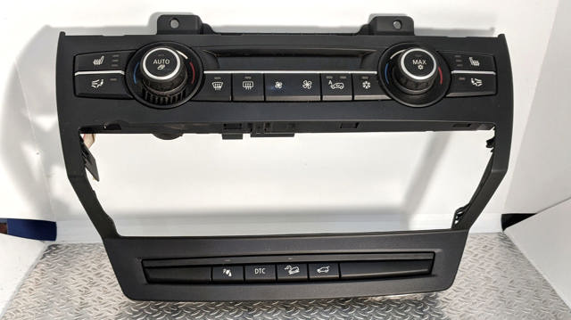 Блок кнопок центральной консоли 61316972780 BMW