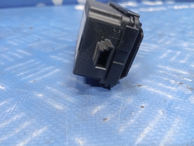 61359319081 BMW Блок управления центральным замком купить в Ужгород