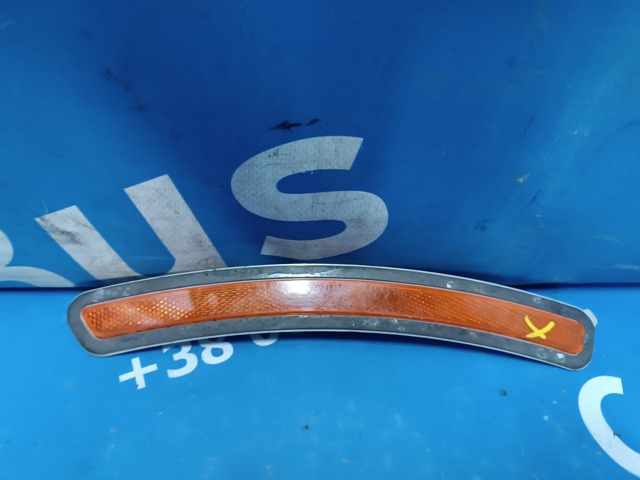 Катафот (отражатель) переднего бампера, левый 63147437083 BMW