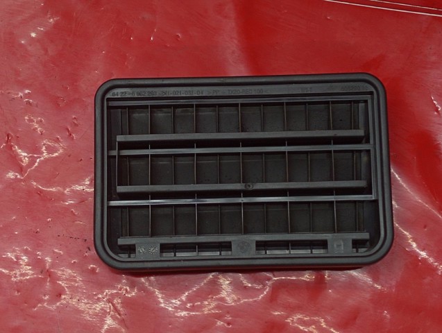 64226962293 Решетка вентиляции салона задняя купить Черновцы