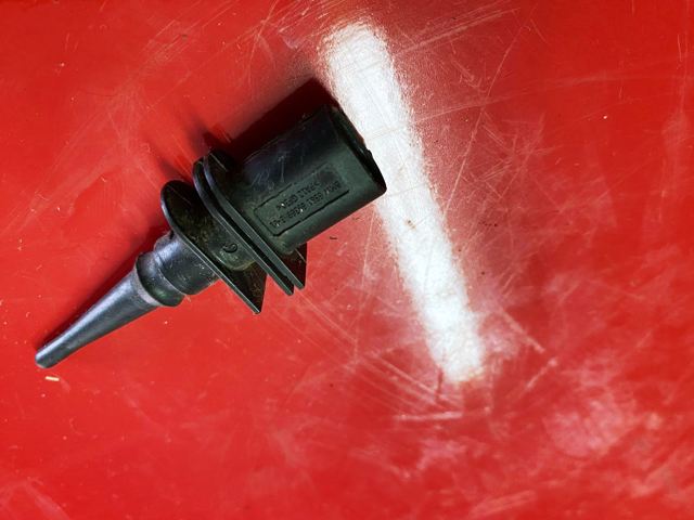 Датчик температуры воздуха 65816936953 BMW