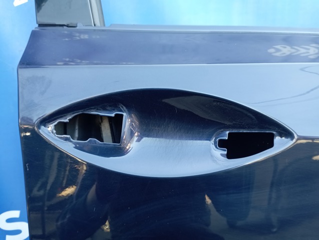 Пассажирская передняя дверь 6700148160 TOYOTA