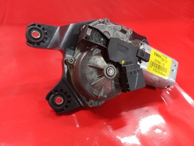 67637237062 BMW Моторчик заднего дворника купить в Винница