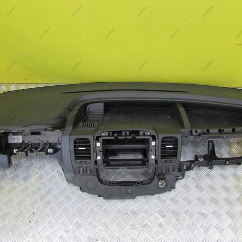 681004777R RENAULT Панель салона передняя "торпедо" купить в Харьков