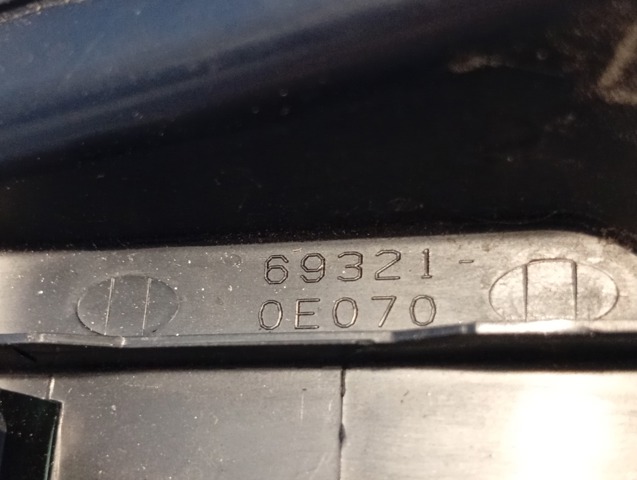 TOYOTA 693210E070 в наличии Черкассы