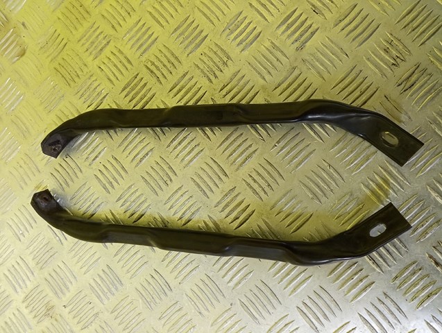 Распорка передних стоек подвески левая 7159587 BMW