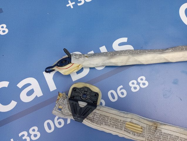 BMW 72127118312 Шторка боковая, правая в наличии Украина
