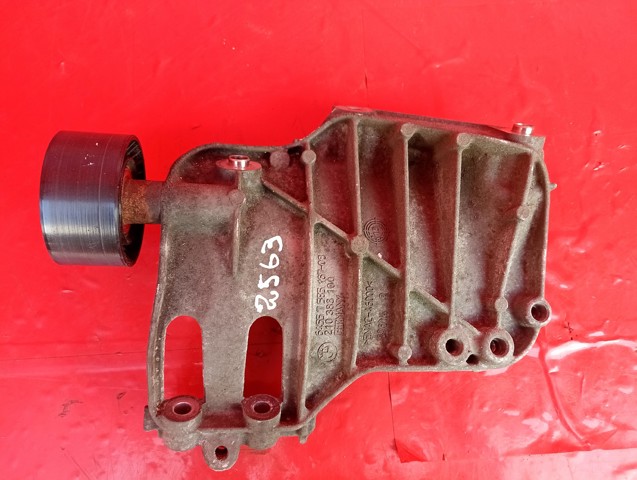 Кронштейн компрессора кондиционера 7585167 BMW