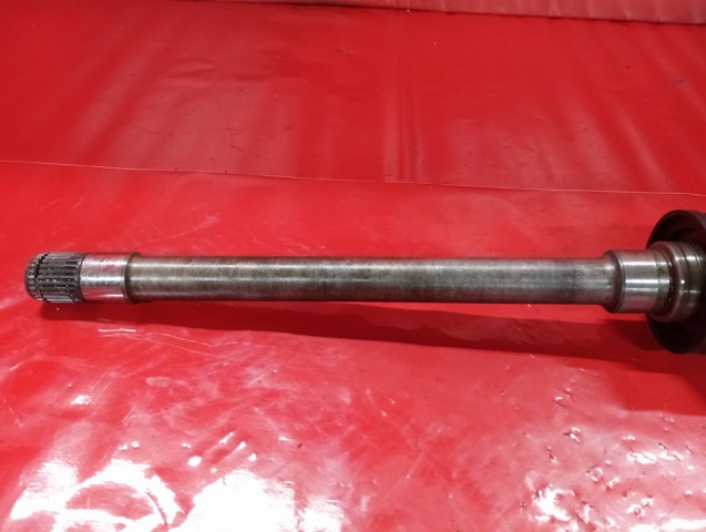 7598028 BMW Полуось (привод) передняя правая купить в Ужгород