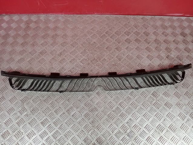 Кронштейн бампера заднего, центральный 760807863 VAG