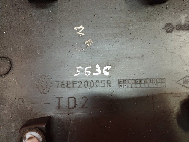 768F20005R RENAULT Молдинг крыла заднего левого купить в Тернополь