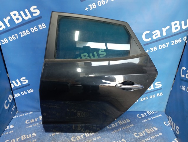 Дверь задняя 770032Y000 HYUNDAI